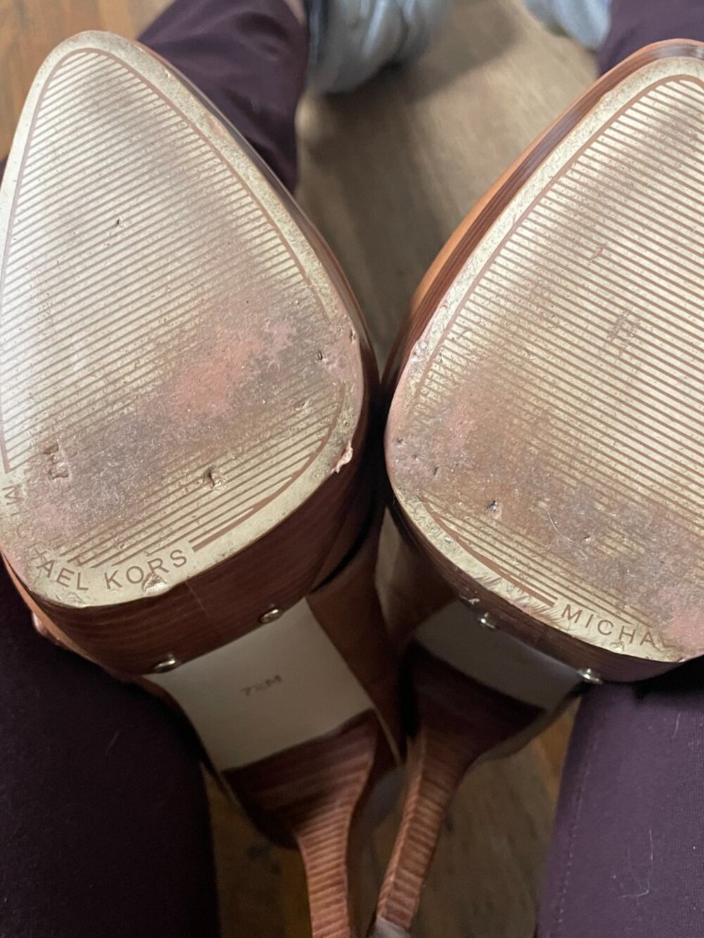 Michael Kors "Becca" pumps in camel or tan. Size 7.5 - Picture 4 of 9